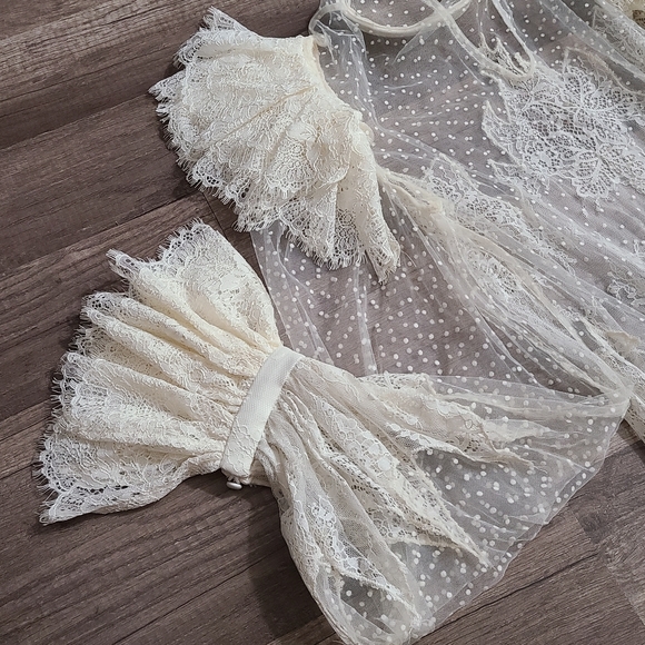 House of CB London Sheer Lace Blouse NWOT - Picture 7 of 10